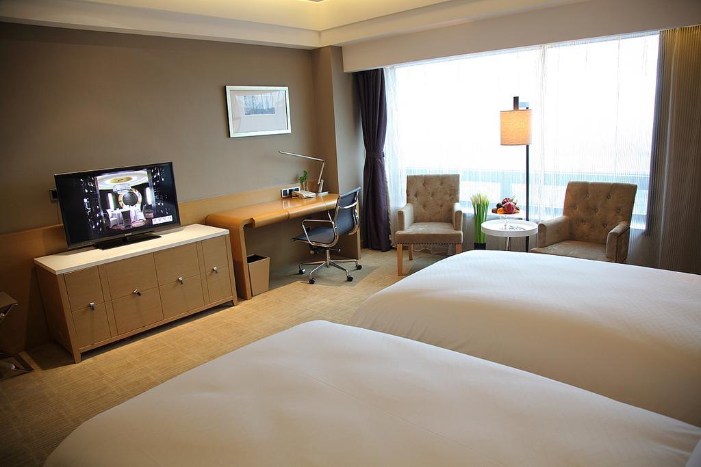 シャンハイ ホンキアオ エアポート ホテル エアーチャイナ 上海市 部屋 写真
